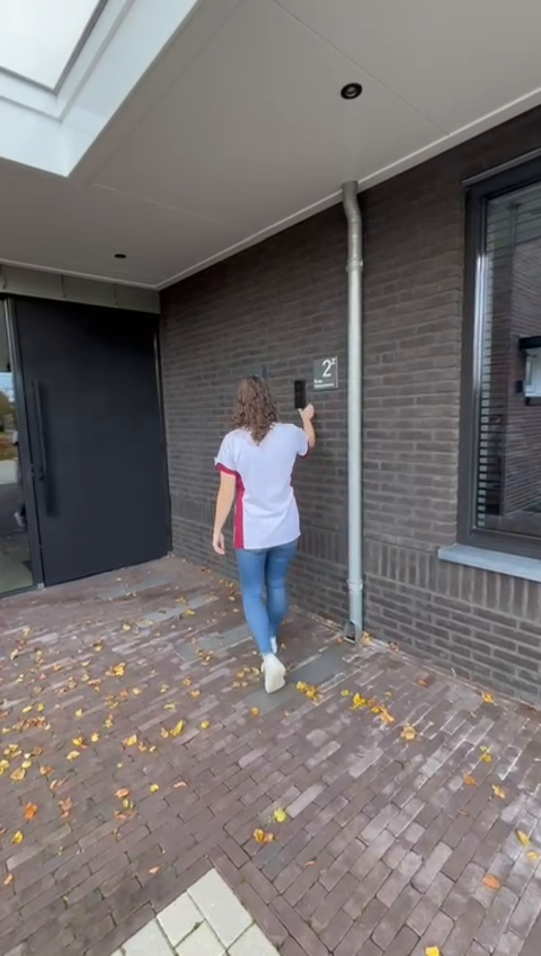 Roan toont u diverse handelingen in zijn zorgwoning.